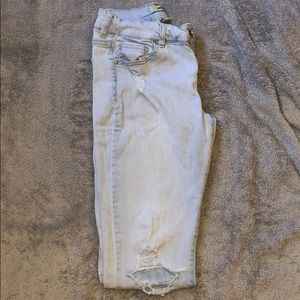 Refuge Light Wash Distressed Jeans
